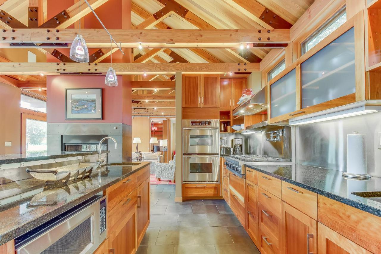 Fidalgo Island Waterfront Stunner Villa Анакортес Екстериор снимка